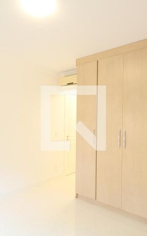 Apartamento à venda com 151m², 4 quartos e 3 vagasquarto 3