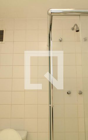 Apartamento à venda com 151m², 4 quartos e 3 vagasBanheiro social 2