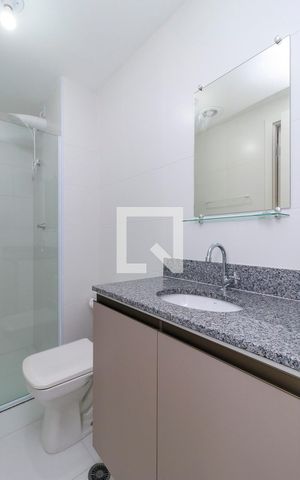Apartamento para alugar com 34m², 2 quartos e sem vagaSuíte - Banheiro