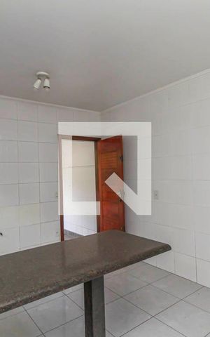 Casa à venda com 220m², 3 quartos e 2 vagas Casa à venda com 220m², 3 quartos e 2 vagasCozinha