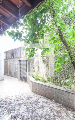 Casa à venda com 220m², 3 quartos e 2 vagas Casa à venda com 220m², 3 quartos e 2 vagasÁrea Gourmet