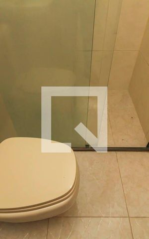 Casa à venda com 220m², 3 quartos e 2 vagas Casa à venda com 220m², 3 quartos e 2 vagasBanheiro 3