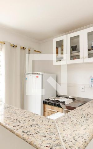 Casa à venda com 196m², 4 quartos e 4 vagas Casa à venda com 196m², 4 quartos e 4 vagasEdícula 2/ Cozinha