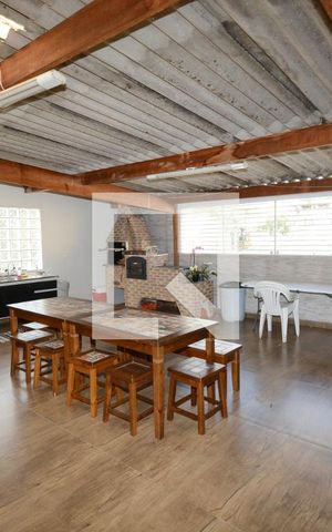 Casa à venda com 250m², 3 quartos e 3 vagasEspaço Gourmet