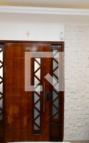 Casa à venda com 250m², 3 quartos e 3 vagasSala