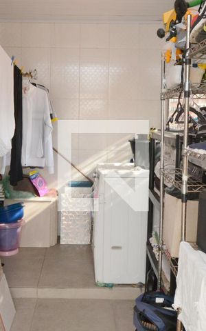 Casa à venda com 250m², 3 quartos e 3 vagasÁrea de Serviço