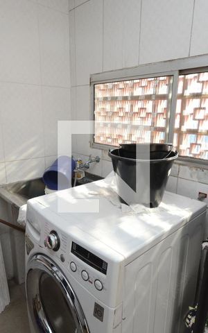 Casa à venda com 250m², 3 quartos e 3 vagasÁrea de Serviço