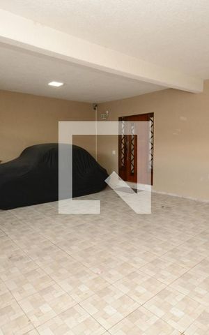 Casa à venda com 250m², 3 quartos e 3 vagasGaragem