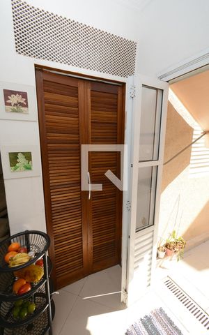Casa à venda com 250m², 3 quartos e 3 vagasDespensa