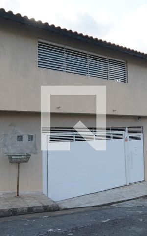 Casa à venda com 250m², 3 quartos e 3 vagasFachada