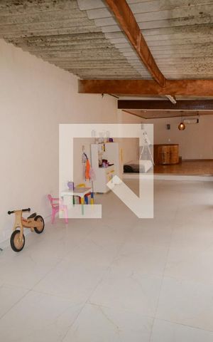 Casa à venda com 250m², 3 quartos e 3 vagasBrinquedoteca e Salão de Festas