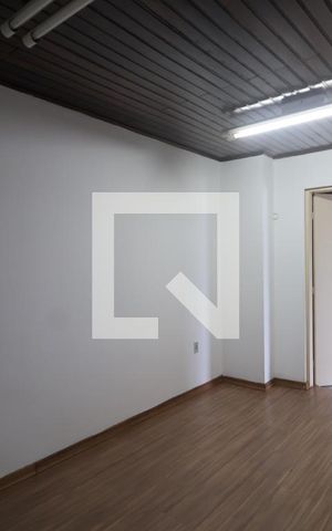 Casa à venda com 280m², 5 quartos e 2 vagasSala 3