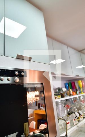 Apartamento à venda com 60m², 2 quartos e 1 vagaCozinha - Armários