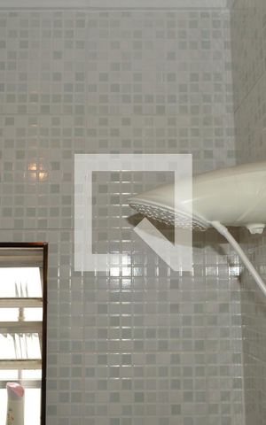 Casa à venda com 300m², 2 quartos e 4 vagasBanheiro