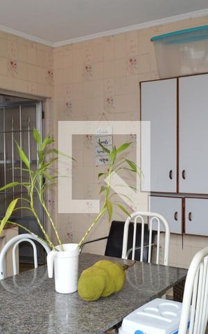 Casa à venda com 300m², 2 quartos e 4 vagasÁrea de Serviço