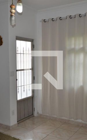 Casa à venda com 300m², 2 quartos e 4 vagasSala