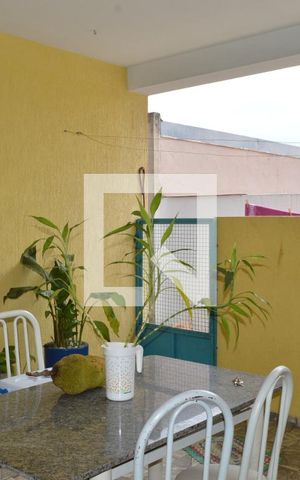 Casa à venda com 300m², 2 quartos e 4 vagasÁrea de Serviço