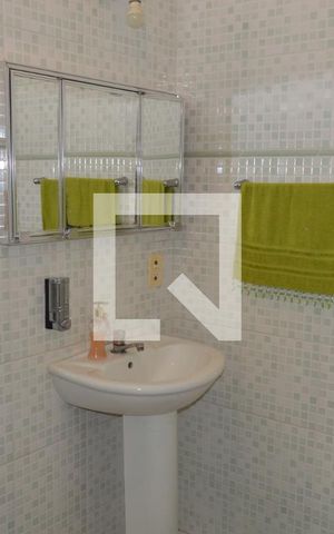 Casa à venda com 300m², 2 quartos e 4 vagasBanheiro