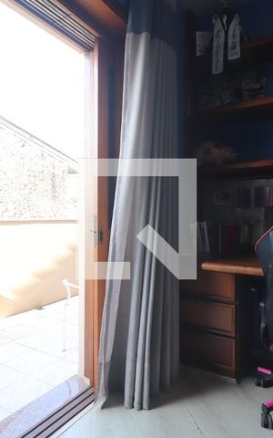 Casa à venda com 572m², 4 quartos e 3 vagasQuarto 02