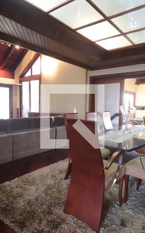 Casa à venda com 572m², 4 quartos e 3 vagasSala de Jantar
