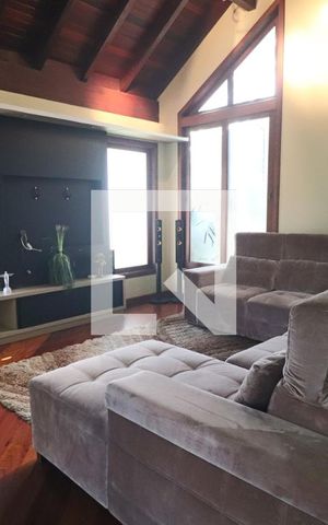 Casa à venda com 572m², 4 quartos e 3 vagasSala 2