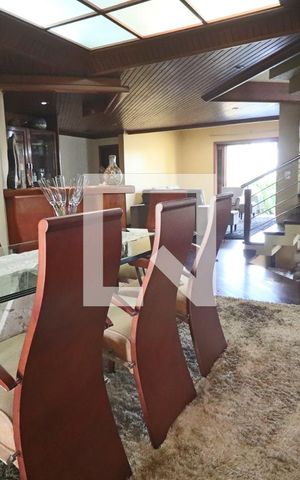 Casa à venda com 572m², 4 quartos e 3 vagasSala de Jantar
