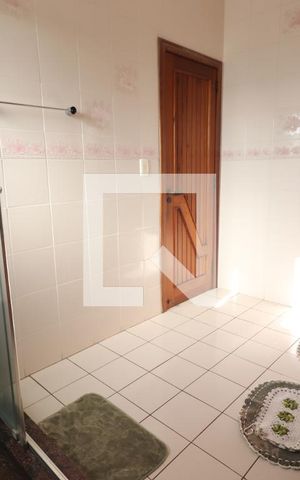 Casa à venda com 572m², 4 quartos e 3 vagasBanheiro