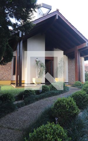 Casa à venda com 572m², 4 quartos e 3 vagasEntrada principal