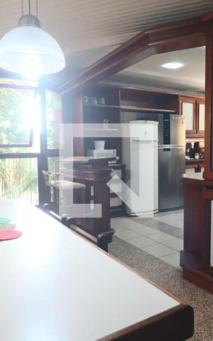 Casa à venda com 572m², 4 quartos e 3 vagasÁrea gourmet