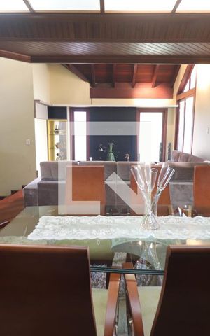 Casa à venda com 572m², 4 quartos e 3 vagasSala de Jantar