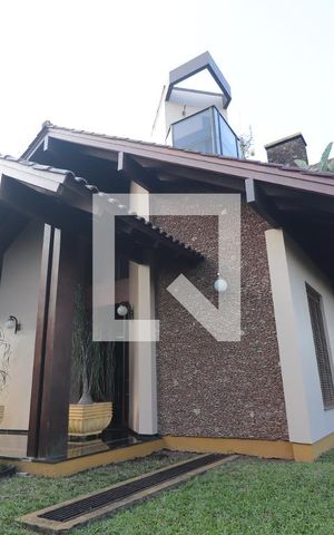 Casa à venda com 572m², 4 quartos e 3 vagasJardim