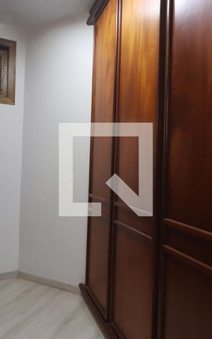Casa à venda com 572m², 4 quartos e 3 vagasCloset da suíte