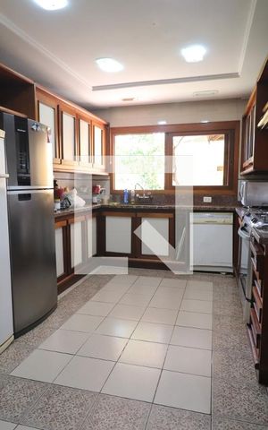 Casa à venda com 572m², 4 quartos e 3 vagasCozinha
