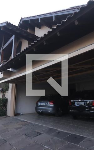 Casa à venda com 572m², 4 quartos e 3 vagasGaragem