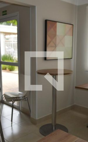 Apartamento à venda com 41m², 2 quartos e sem vagaÁrea comum