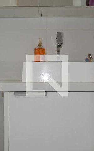Apartamento à venda com 41m², 2 quartos e sem vagaBanheiro