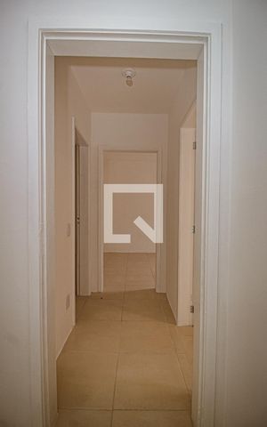 Apartamento à venda com 71m², 2 quartos e sem vaga Apartamento à venda com 71m², 2 quartos e sem vagaCorredor