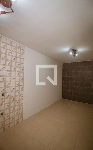 Apartamento à venda com 71m², 2 quartos e sem vaga Apartamento à venda com 71m², 2 quartos e sem vagaCozinha