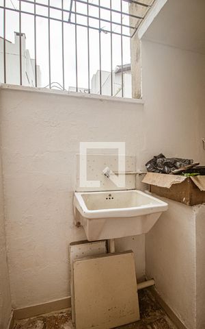 Apartamento à venda com 71m², 2 quartos e sem vaga Apartamento à venda com 71m², 2 quartos e sem vagaÁrea de Serviço