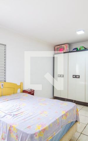 Casa à venda com 126m², 2 quartos e 3 vagas Casa à venda com 126m², 2 quartos e 3 vagasQuarto 1