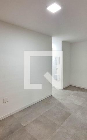 Apartamento à venda com 96m², 3 quartos e 2 vagas Apartamento à venda com 96m², 3 quartos e 2 vagasSala