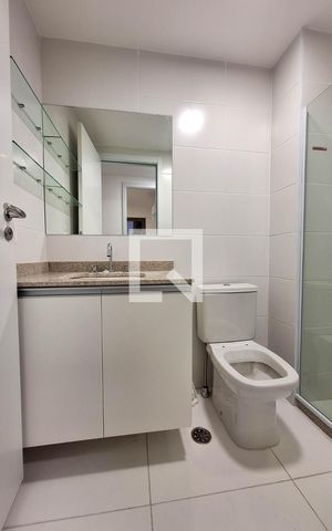 Apartamento à venda com 96m², 3 quartos e 2 vagas Apartamento à venda com 96m², 3 quartos e 2 vagasBanheiro Social