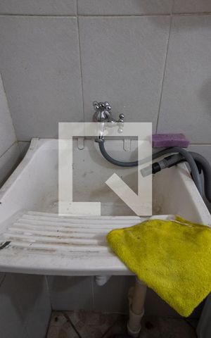 Casa à venda com 184m², 5 quartos e 4 vagas Casa à venda com 184m², 5 quartos e 4 vagasEdícula