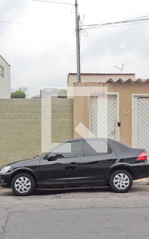Casa à venda com 500m², 4 quartos e 4 vagas Casa à venda com 500m², 4 quartos e 4 vagasFachada