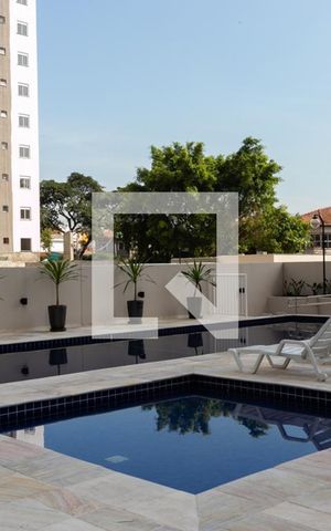 Apartamento à venda com 42m², 2 quartos e 1 vaga Apartamento à venda com 42m², 2 quartos e 1 vagaÁrea comum - Piscina