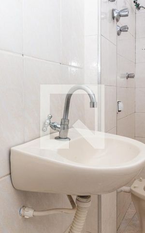 Casa à venda com 205m², 4 quartos e 1 vagaBanheiro 3