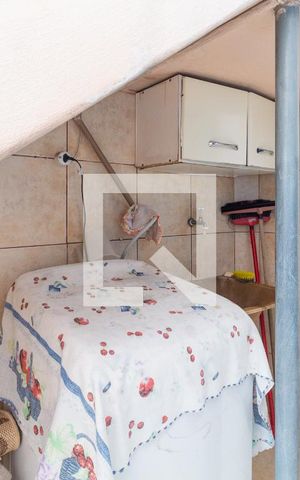 Casa à venda com 205m², 4 quartos e 1 vagaÁrea de Serviço
