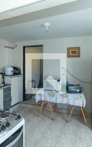 Casa à venda com 205m², 4 quartos e 1 vagaCozinha 