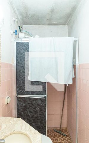 Casa à venda com 205m², 4 quartos e 1 vagaBanheiro 2