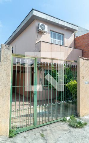 Casa à venda com 205m², 4 quartos e 1 vagaFachada